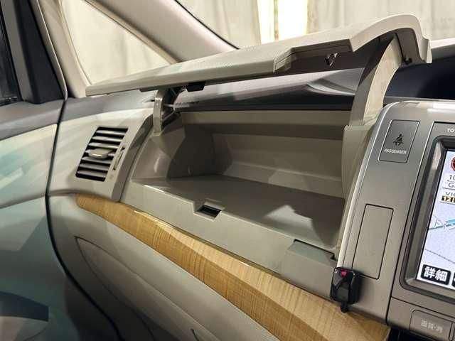 TOYOTA ESTIMA 2006 Image 31