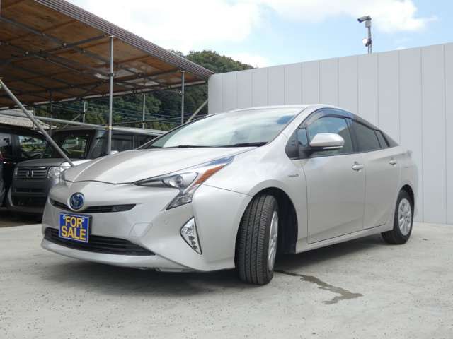 TOYOTA PRIUS 2017 Image 31
