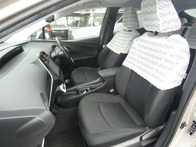 TOYOTA PRIUS 2017 Image 31