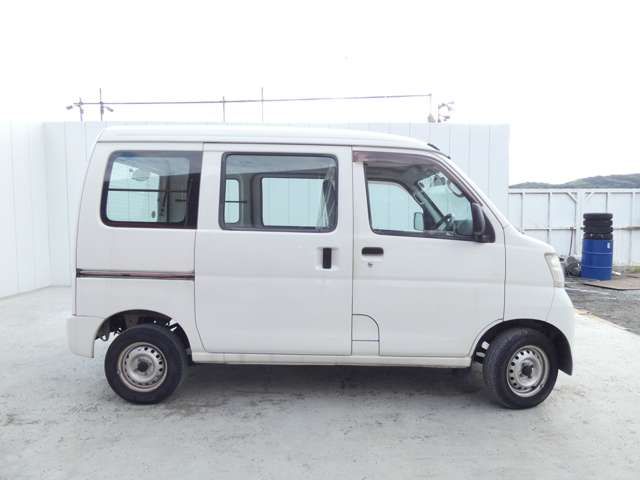 DAIHATSU HIJET CARGO 2013 Image 31
