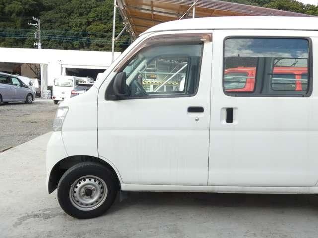 DAIHATSU HIJET CARGO 2013 Image 31