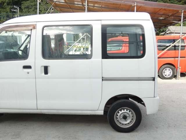 DAIHATSU HIJET CARGO 2013 Image 31