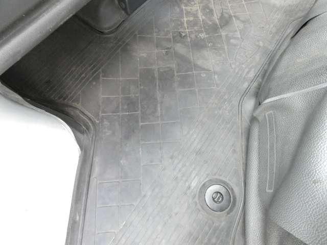 DAIHATSU HIJET CARGO 2013 Image 31