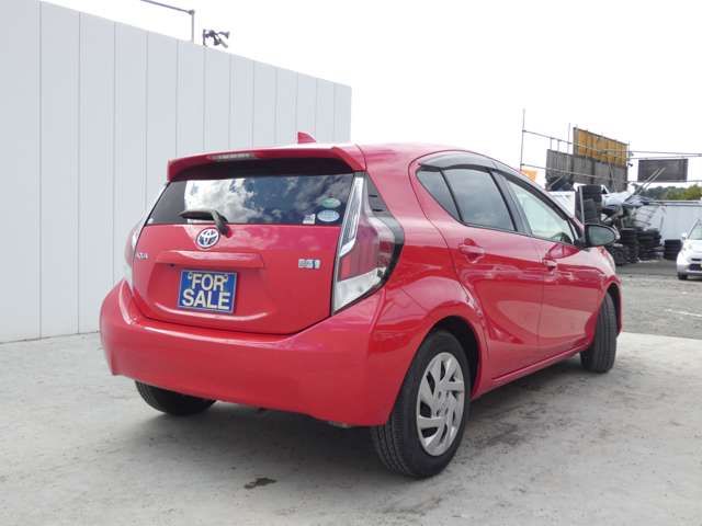 TOYOTA AQUA 2015 Image 31