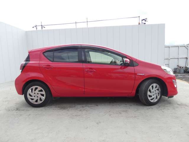 TOYOTA AQUA 2015 Image 31