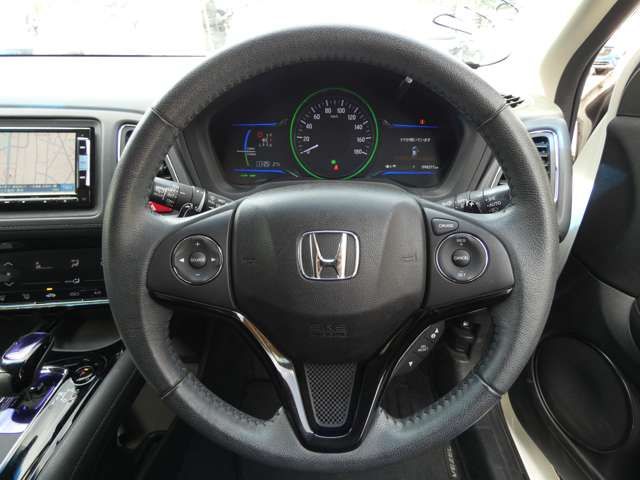 HONDA VEZEL HYBRID 2014 Image 31