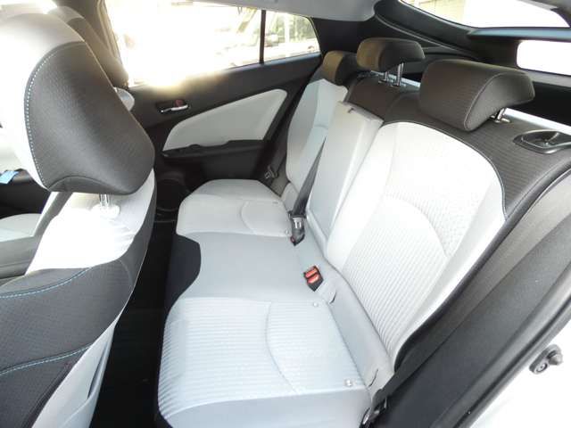 TOYOTA PRIUS 2016 Image 31