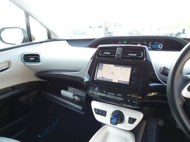 TOYOTA PRIUS 2016 Image 31