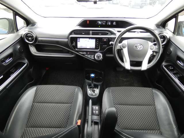 TOYOTA AQUA 2015 Image 31