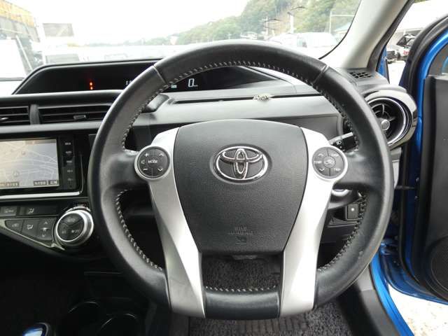 TOYOTA AQUA 2015 Image 31