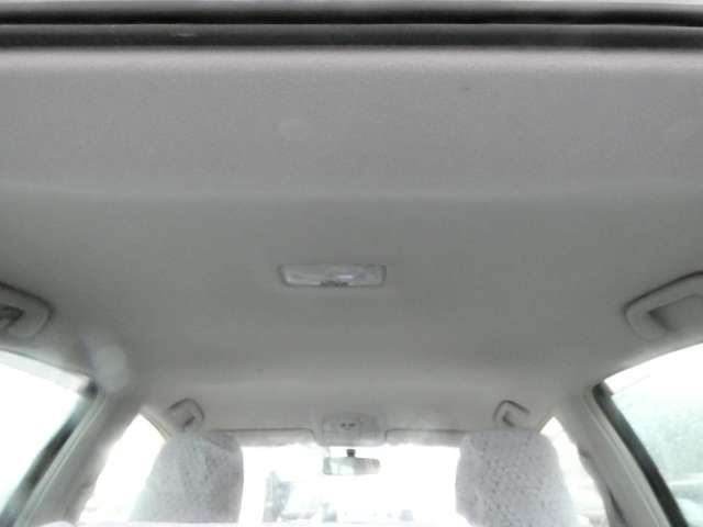 TOYOTA PRIUS 2012 Image 31