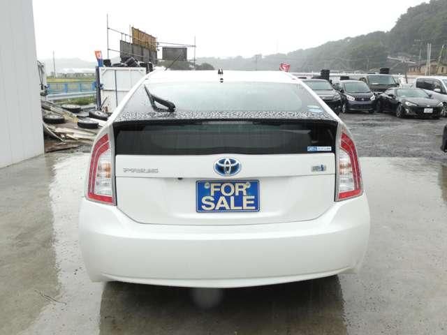 TOYOTA PRIUS 2012 Image 31