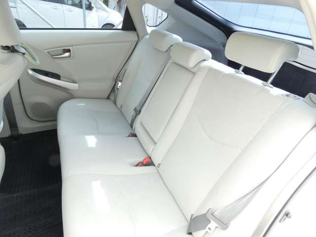 TOYOTA PRIUS 2013 Image 31