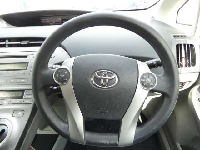 TOYOTA PRIUS 2013 Image 31