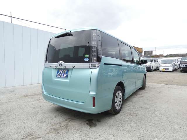 TOYOTA VOXY 2014 Image 31