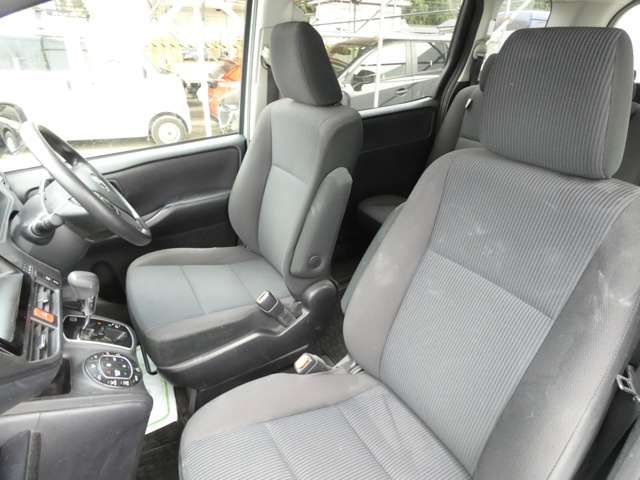 TOYOTA VOXY 2014 Image 31