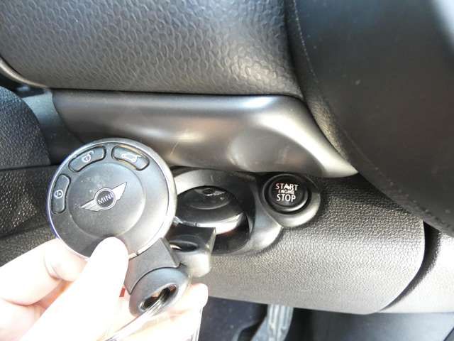 BMW MINI COOPER CROSSOVE 2014 Image 31