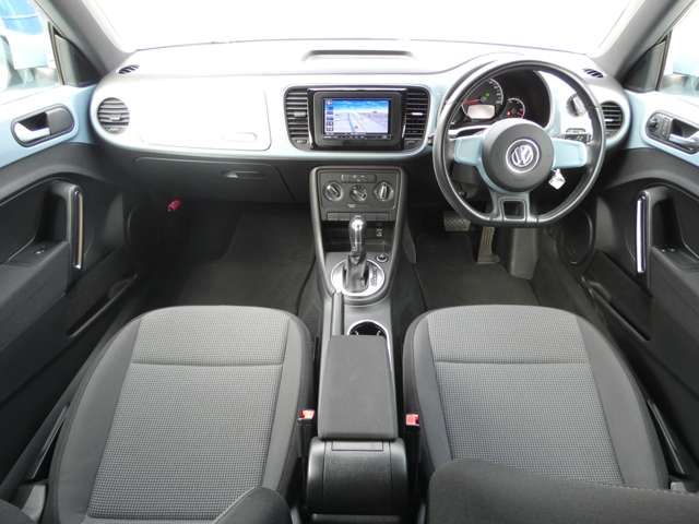 VOLKSWAGEN THE BEETL 2014 Image 31