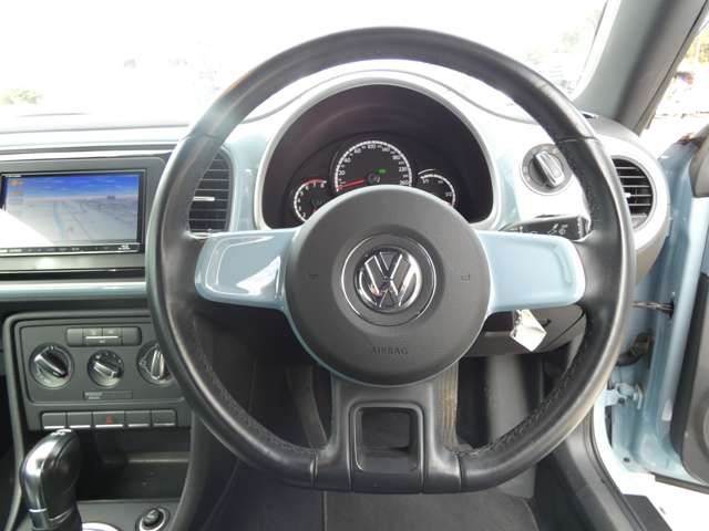 VOLKSWAGEN THE BEETL 2014 Image 31