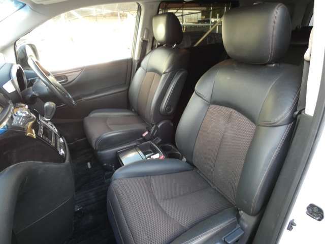 NISSAN ELGRAND 2010 Image 31