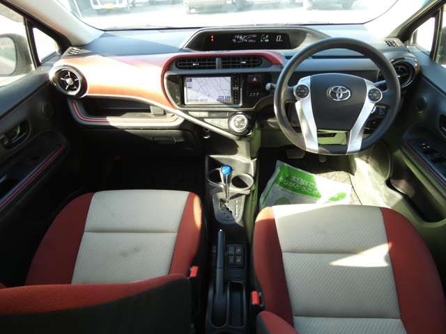 TOYOTA AQUA 2015 Image 31