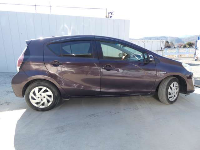 TOYOTA AQUA 2015 Image 31