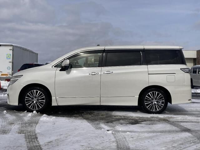 NISSAN ELGRAND  4WD 2015 Image 31