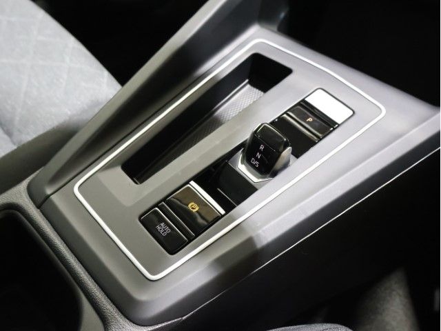 VOLKSWAGEN GOLF 2023 Image 31