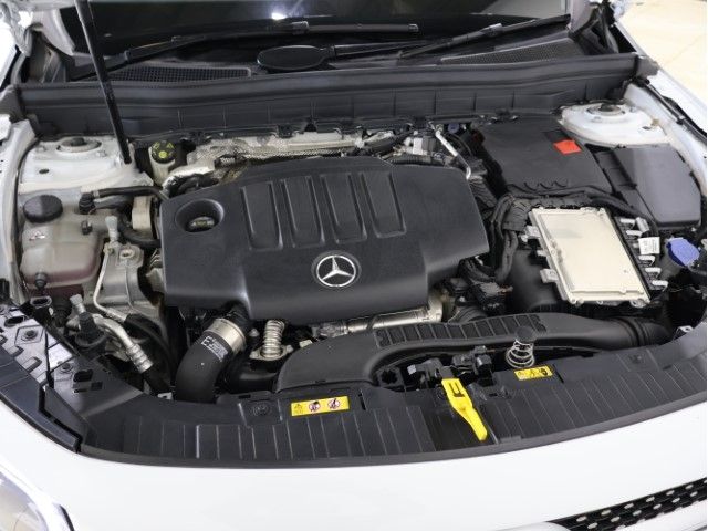 MERCEDES BENZ GLB 2023 Image 31