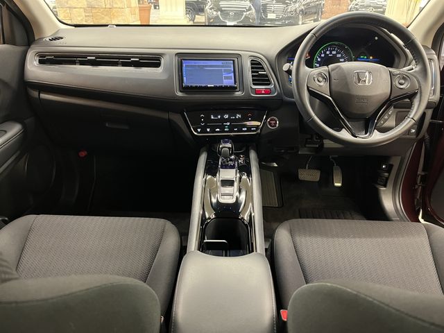 HONDA VEZEL HYBRID 2015 Image 31
