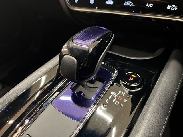 HONDA VEZEL HYBRID 2015 Image 31