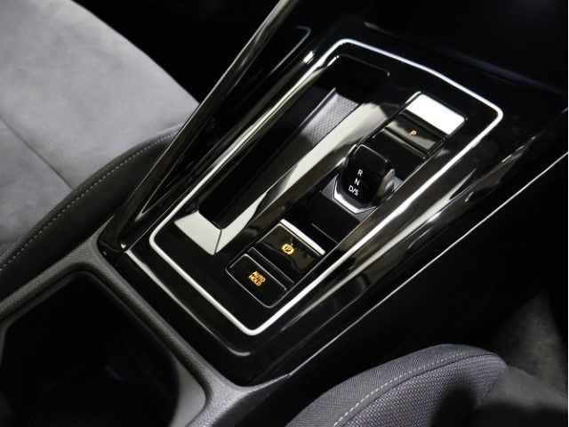 VOLKSWAGEN GOLF 2023 Image 31