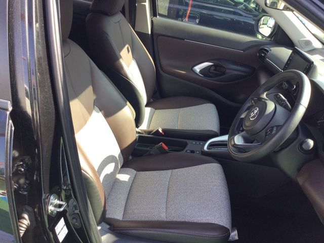 TOYOTA YARIS CROSS HYBRID 2022 Image 31