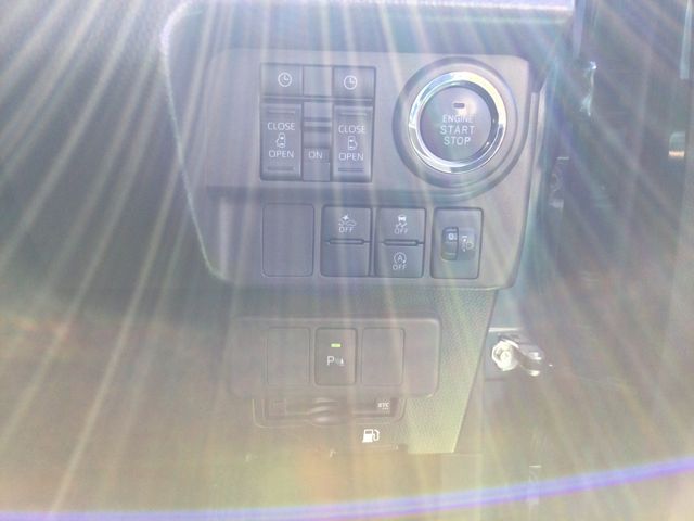 TOYOTA ROOMY 2021 Image 31