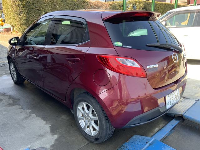 MAZDA DEMIO 2012 Image 31