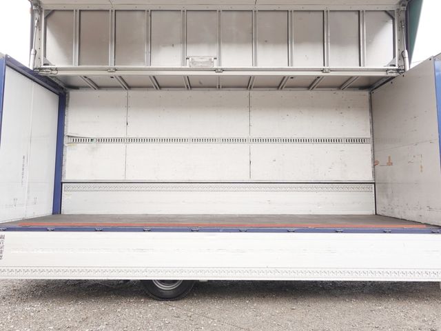 MITSUBISHI FUSOU FIGHTER 2016 Image 31