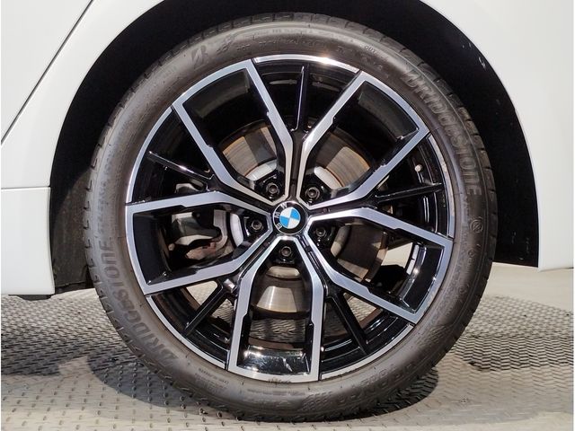 BMW 5SERIES SEDAN 2022 Image 31