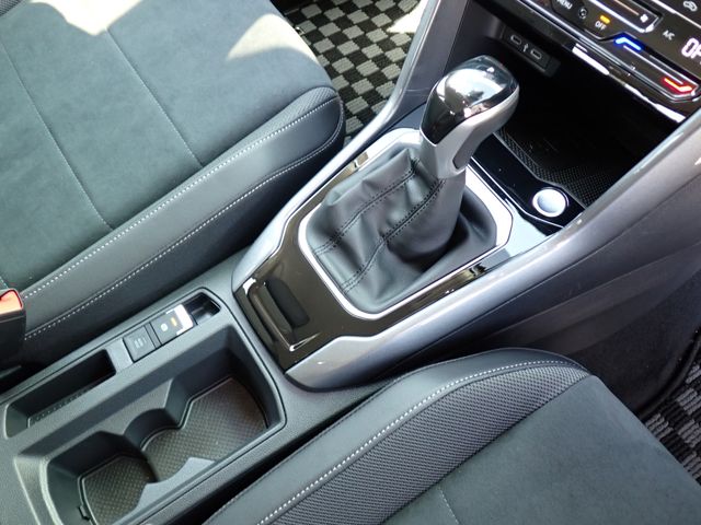 VOLKSWAGEN T-ROC 2024 Image 31