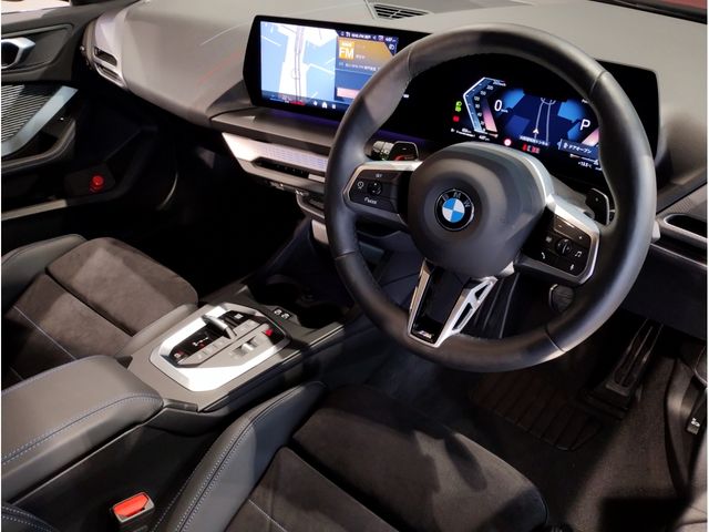 BMW 1SERIES 2025 Image 31