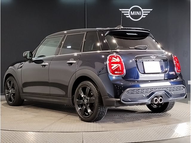 BMW MINI COOPER S 5DOOR 2023 Image 31