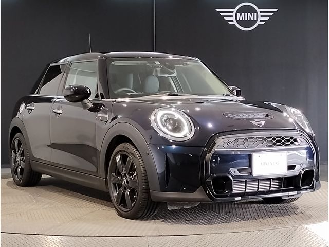 BMW MINI COOPER S 5DOOR 2023 Image 31