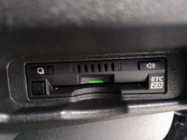 TOYOTA HIACE VAN 4WD 2021 Image 31