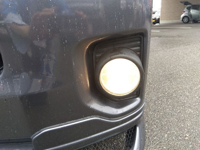 TOYOTA HIACE VAN 4WD 2021 Image 31