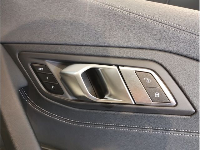 BMW Z4 2023 Image 31