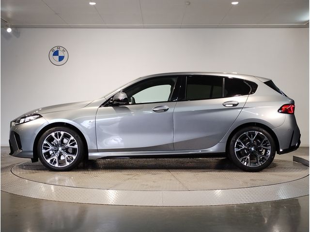 BMW 1SERIES 2025 Image 31