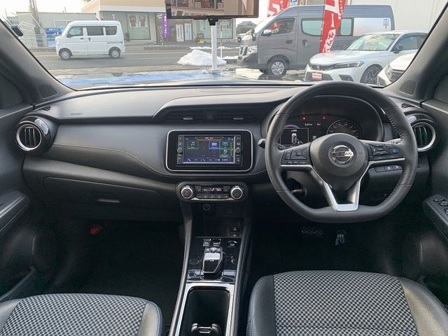 NISSAN KICKS 2023 Image 31