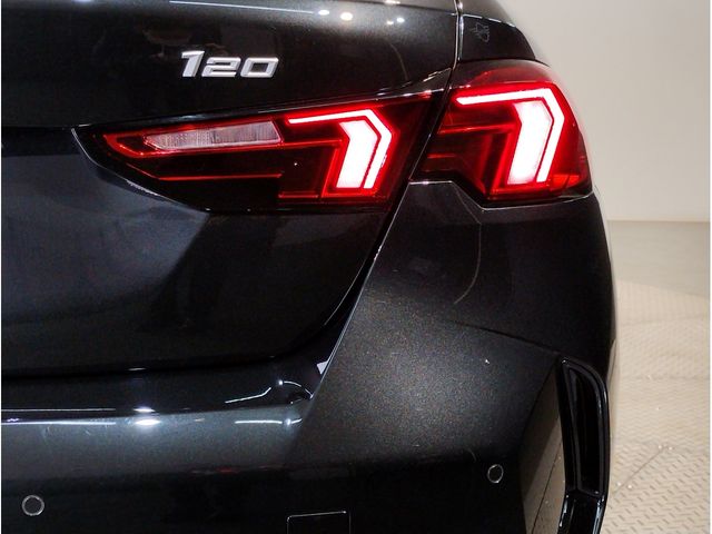 BMW 1SERIES 2025 Image 31