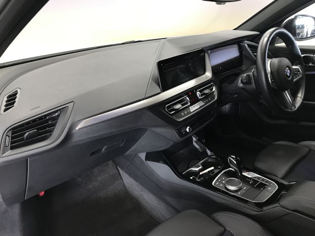 BMW 1SERIES 2023 Image 31