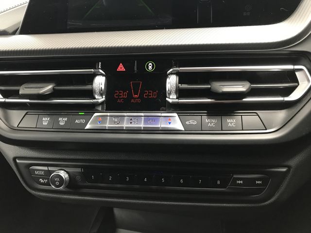 BMW 1SERIES 2023 Image 31