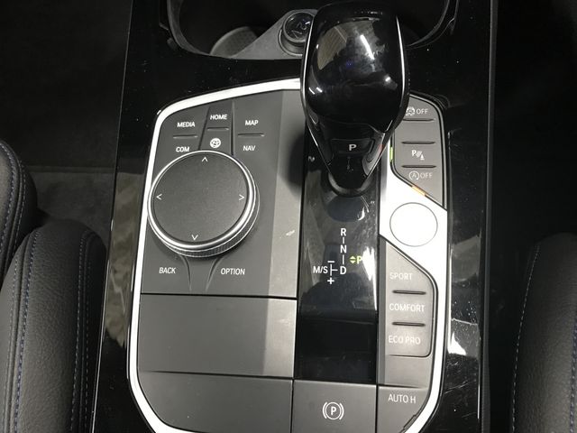 BMW 1SERIES 2023 Image 31